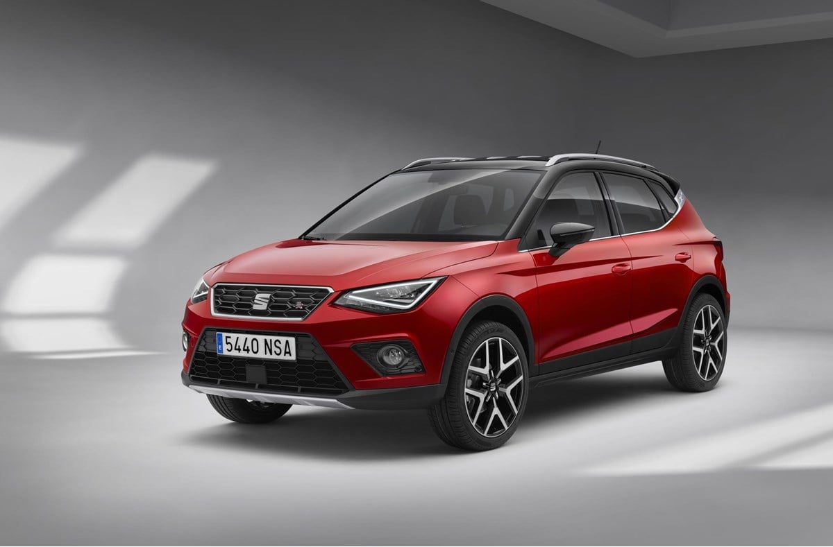 Seat unveils Arona, its first compact crossover