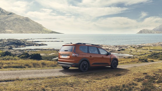 Rear-end view: The new Dacia Jogger SUV