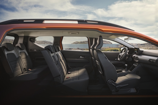 Seven-seat versatility: Inside the new Dacia Jogger SUV