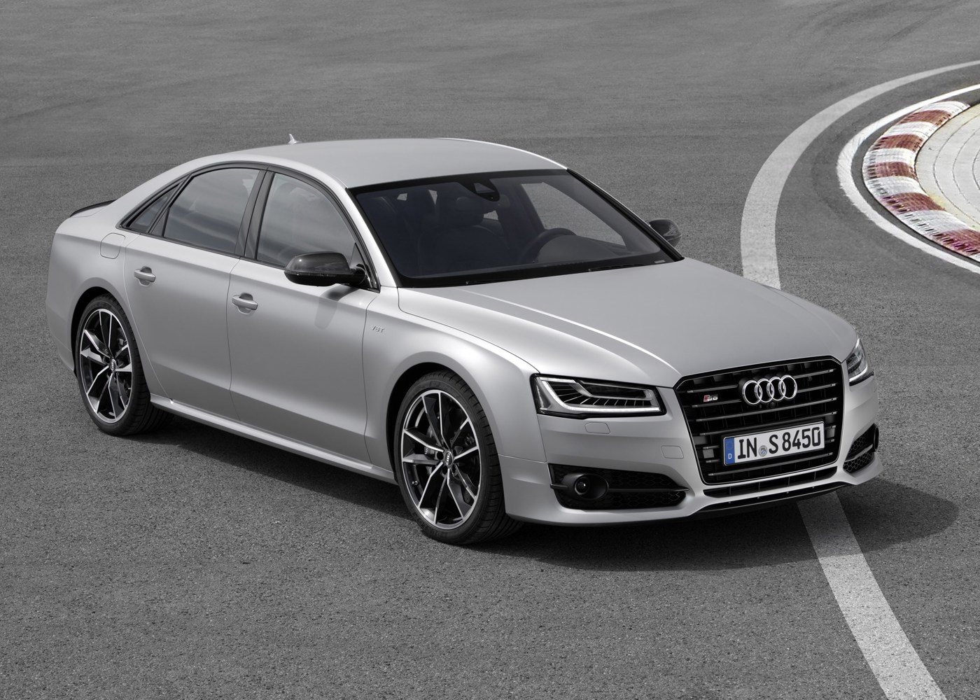 Audi S8 Plus 2015