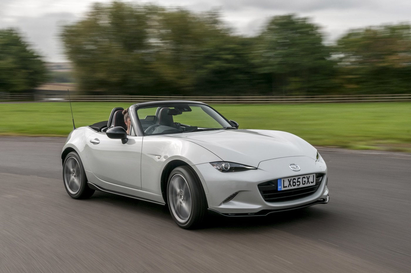 Mazda MX-5 Sport Recaro 2015