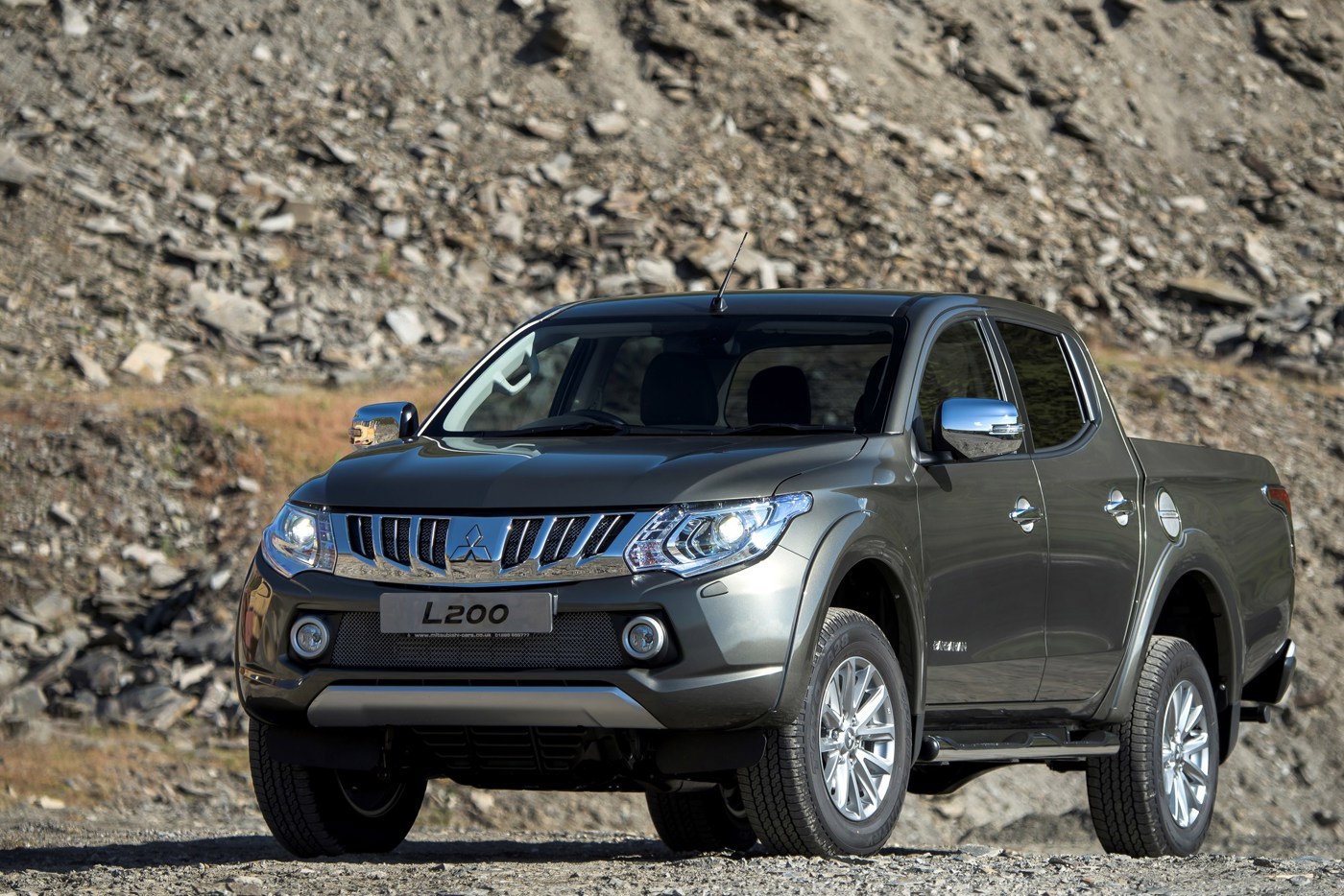 Mitsubishi L200 2015
