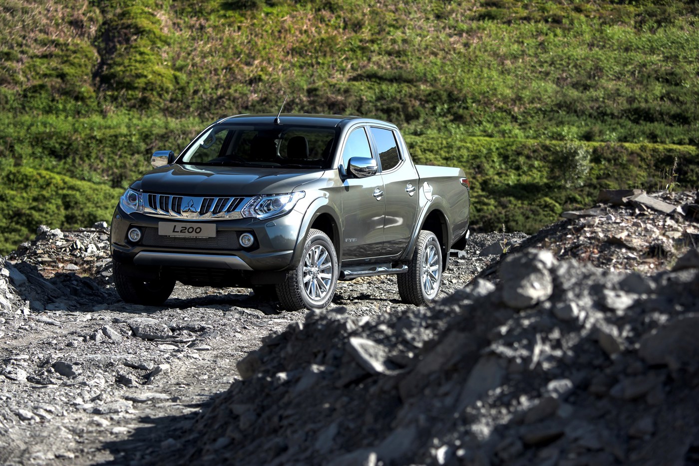 Mitsubishi L200 2015