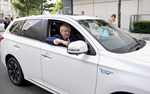 Mitsubishi Outlander PHEV facelift and Boris Johnson