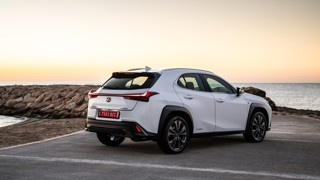 Lexus UX 2019