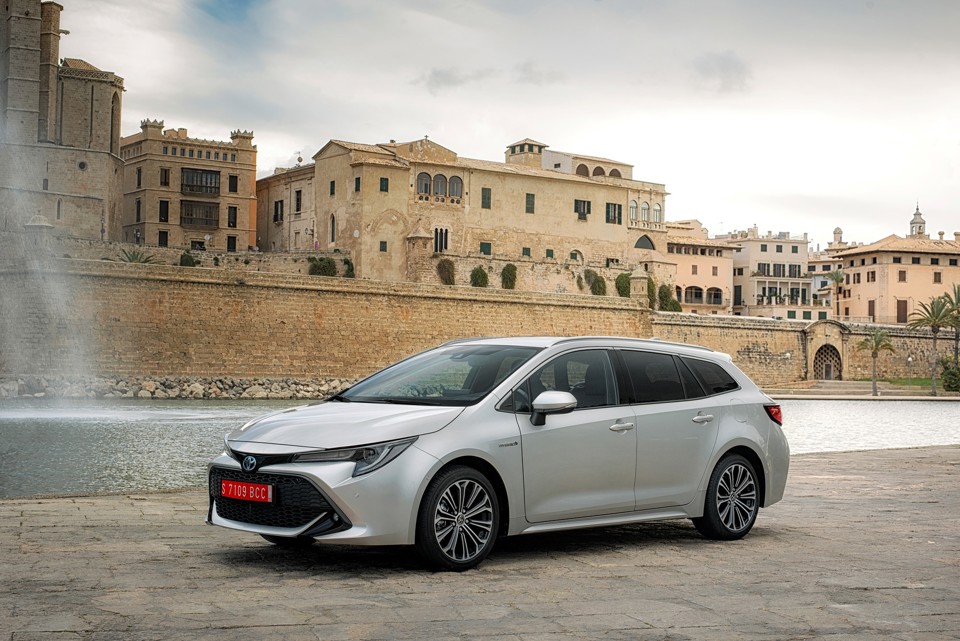 Toyota's Corolla Wagon hybrid