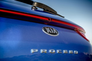 Kia ProCeed GT-Line S 2019 bumper detail