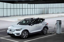 volvo xc40 2025