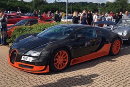 A Bugatti Veyron at the Stratstone Car Cafe