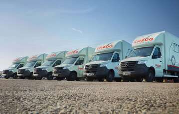 Cazoo delivery vehicles