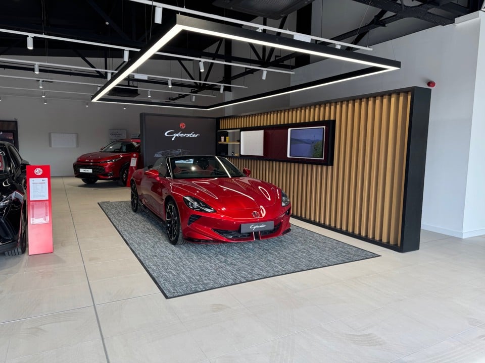 Drive Motor Retail MG Darlington