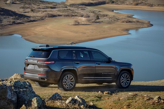 Jeep Grand Cherokee L rear