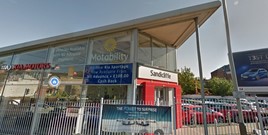A Kia dealership