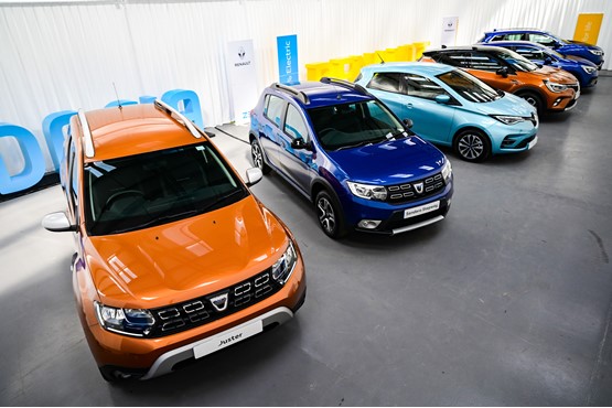 Groupe Renault UK's new Virtual Showroom facility offers guided vehicle tours by dedicated product 'gurus'