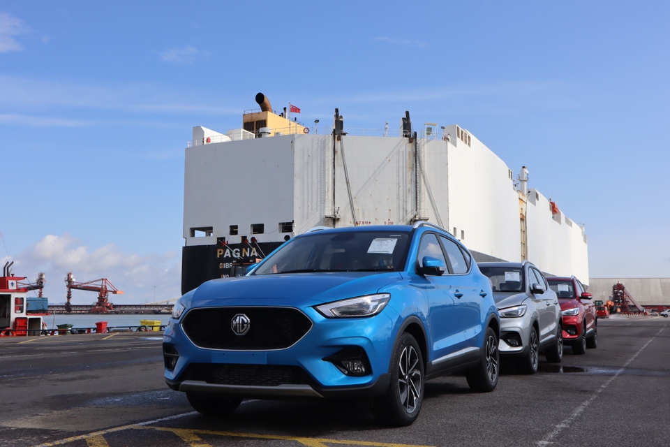 MG Motor UK's record shipment of vehicles arrives at Bristol's Portbury Docks