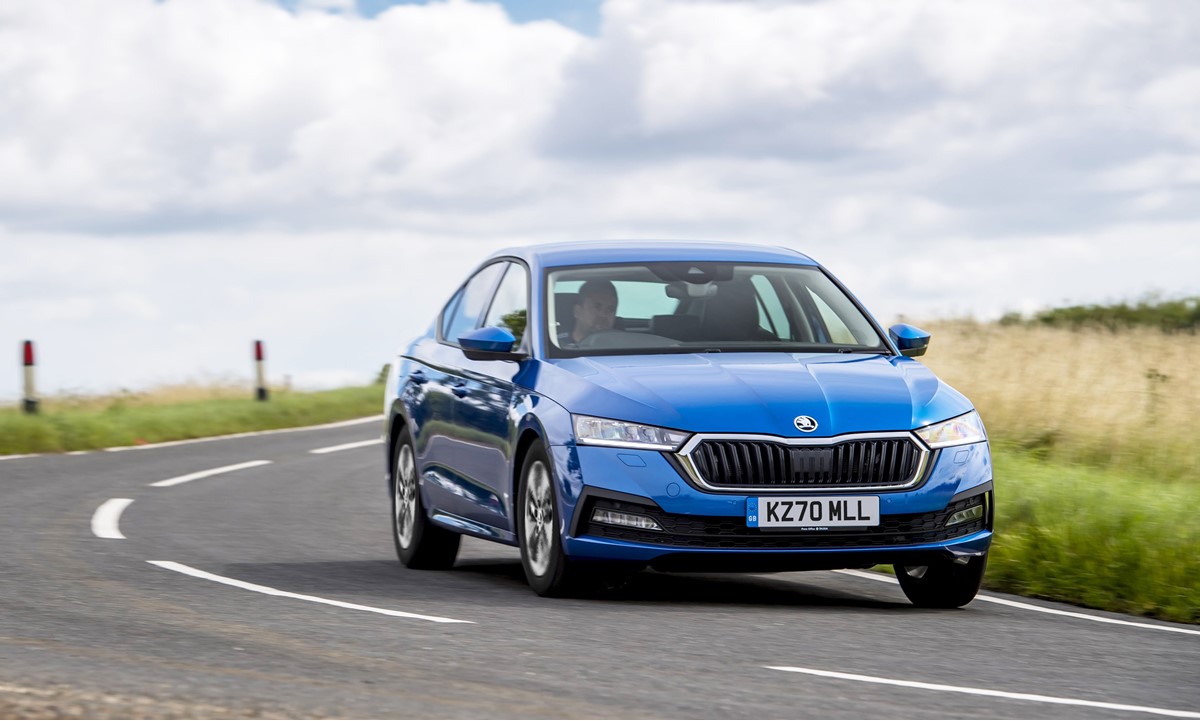 Engaged New arrival Grounds Skoda adds electrified mild hybrid option to new Octavia line-up |  Manufacturer