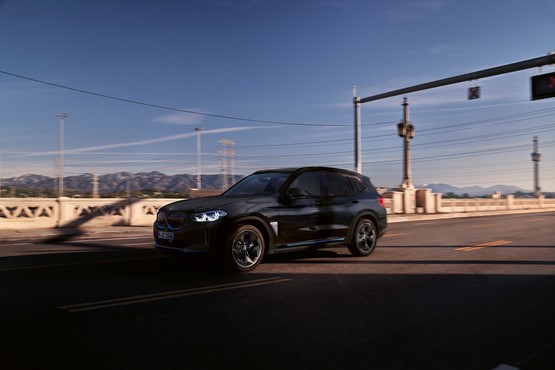 The new BMW iX3 electric SUV will reach the UK next summer (2021)