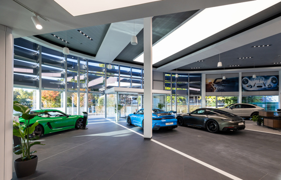 Destination Porsche interior