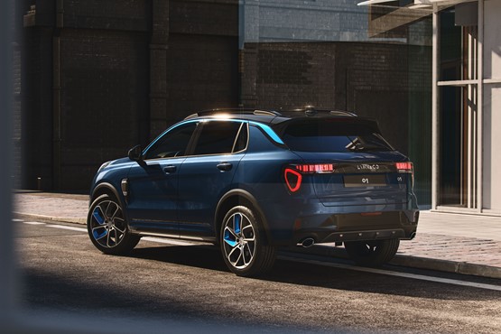 Rear view of Lynk & Co's Volvo XC40-based 01 SUV 