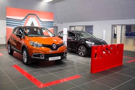 Right Car Renault and Dacia, Hull