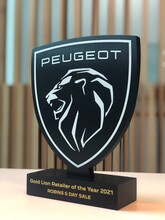 Peugeot UK dealer awards trophy