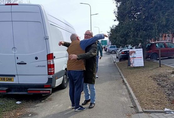 Steve Jones meets Steve Taylor with the aid for Ukraine refugees