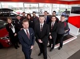 Mark Dickinson and Steve Penn with the team at Vertu Honda Mansfield